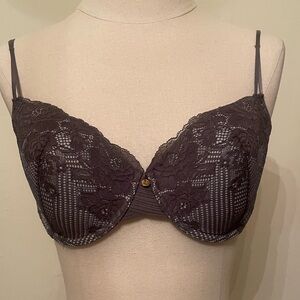 NATORI Full figured Lace Bra grey purple 36D Excellent condition 💜